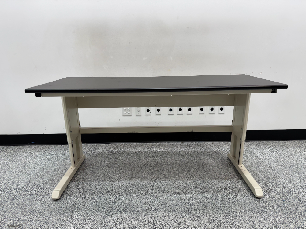 Image of 6' Laboratory Bench